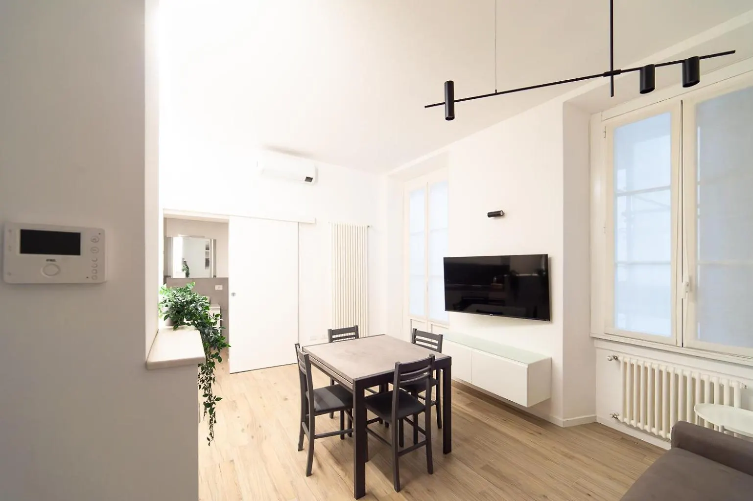 Hbhall Porta Romana Suite Milan