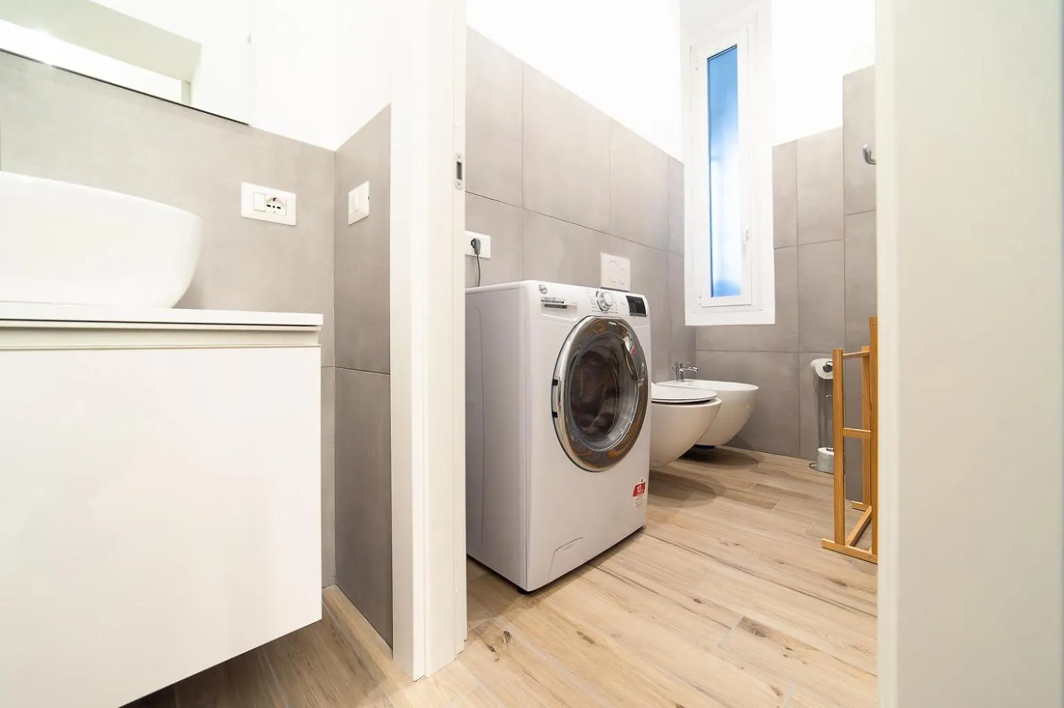 Hbhall Porta Romana Suite Milan 0*,  Italy
