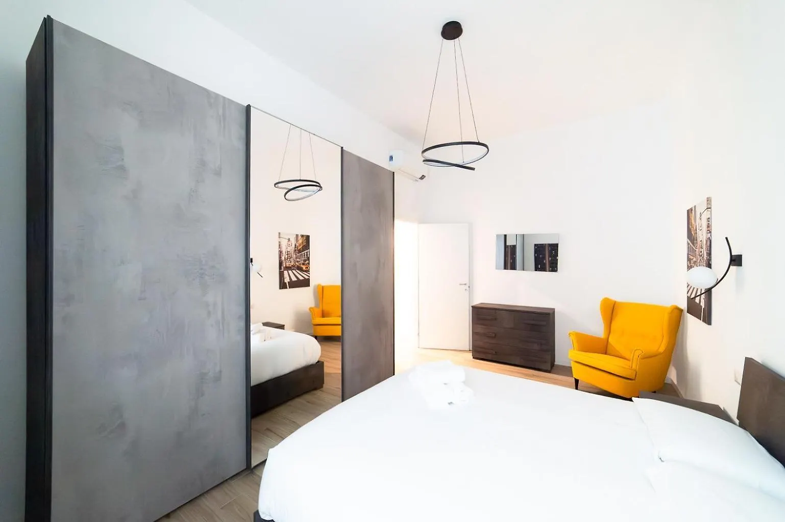 Apartment Hbhall Porta Romana Suite Milan Italy