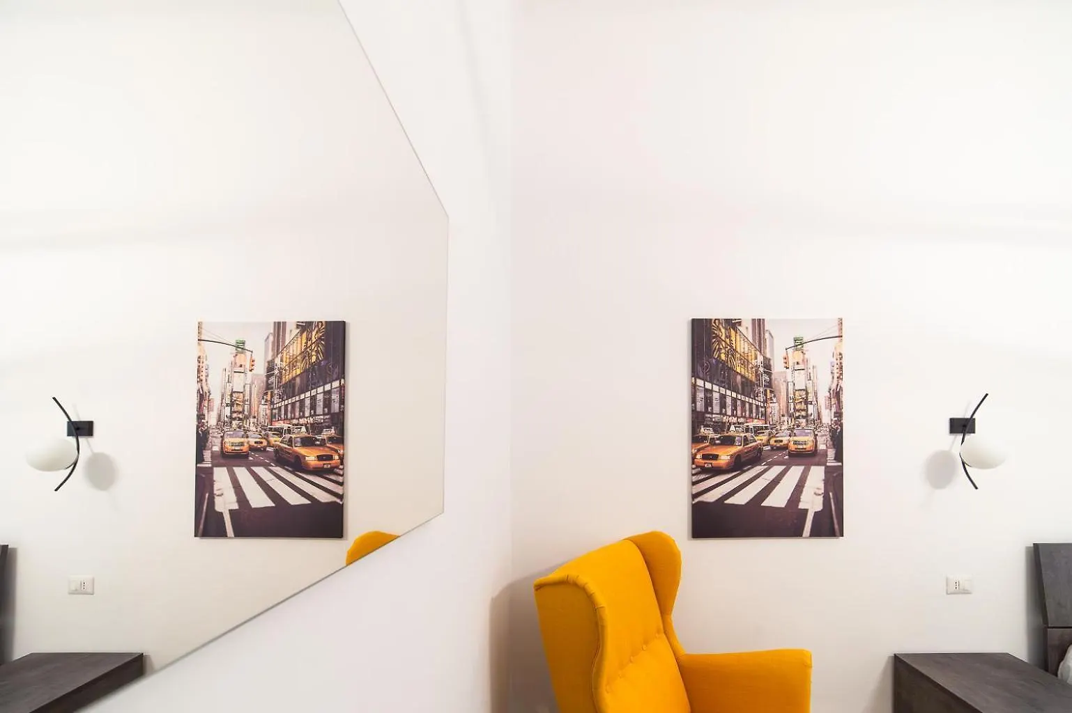 Hbhall Porta Romana Suite Milano 0*,